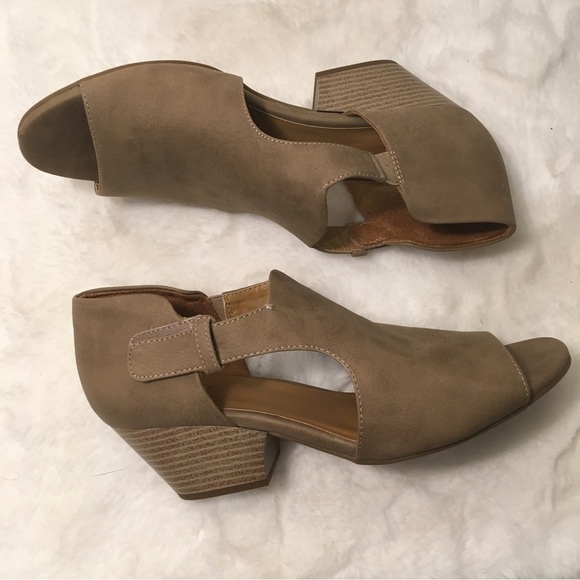 Natural Soul Daya Taupe Open Toe Booties Suede Block Heel Size 11M SB-M - Picture 8 of 9
